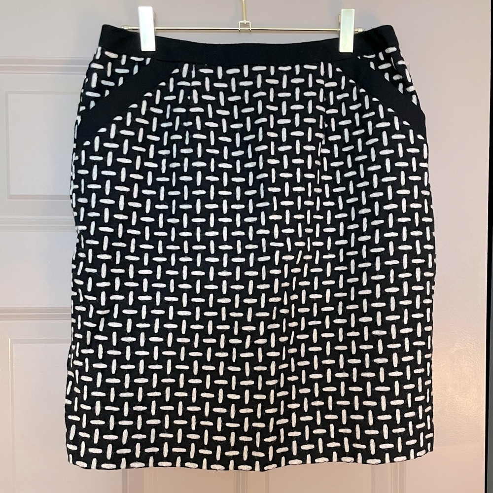 Talbot's 100% Italian Wool Black White Hatch Pattern Pencil Skirt Women's 10